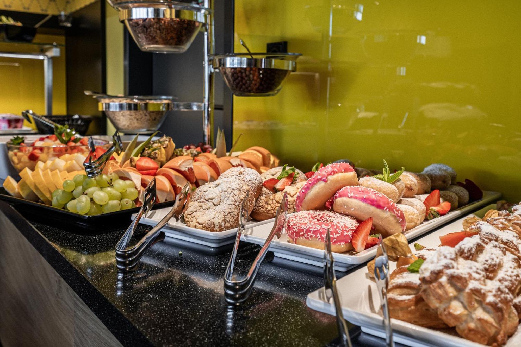 Ea Congress Hotel Aldis Hradec Králové Zewnętrze zdjęcie